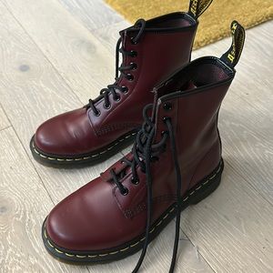 Doc martens airwair Dr boots platform red US 6 Bouncing soles lace up 1460w